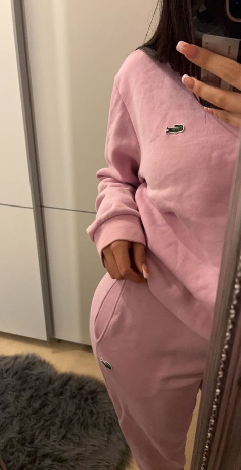 Lacoste Outfit, Ensemble Jogging, Foto Best Friend, Estilo Hijab, Zara Drip, Outfit Zara, Mode Zara, Fitness Wear Outfits, Cute Lazy Outfits