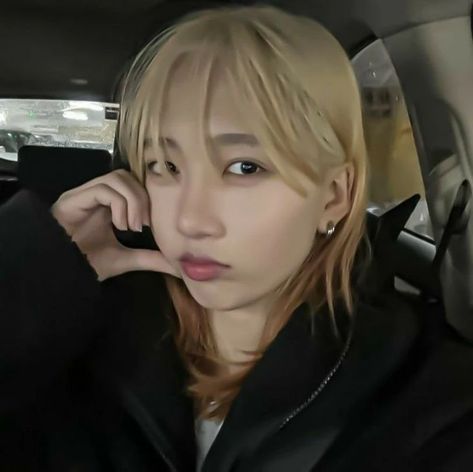 — page 4 hannah — 💭 : HANNAH PLS FULLY BLONDE HAIR I BEG YOU 😭🙏 @hannahhbahng 💬 : FOTOS DE HANNAH CON PELO RUBIO + PUNTAS MÁS NARANJAS PARA MANIFESTAR EL COMEBACK DE ESTE HERMOSO PELO #hannahbahng #bahnghannah #bahngentertainment #theabysmalep #streamtheabysmalep #hannahcomeback #hannahhbahng #fyp #hannahhbahng #hannahhbahngedit #hannahbahngedits #hannahbahngedit #bahngfamily @hannahhbahng Hannah Bang, Hannah Bahng, My Kind Of Woman, Star Girl, Our Girl, Yum Yum, Pretty People, Blonde Hair, Bangs