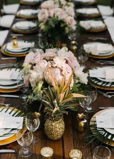 Tropical Dinner Party, Hawaiin Wedding, Tropical Tablescape, Havana Nights Party Theme, Tropical Dinner, Barbados Wedding, Havana Nights Party, Tropical Centerpieces, Beach Wedding Locations