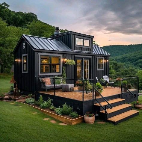 Segi Lima, Building A Tiny House, Tiny House Inspiration, House In Nature, Modern Tiny House, Container House Design, Tiny House Cabin, Cabins And Cottages, Tiny House Living