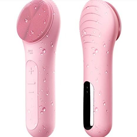 About this item
REVEAL YOUR BEST SKIN WITH EFFORTLESS CLEANSING: Några Coola advanced sonic facial cleansing brush is made of ultra-hygienic silicone, meaning you can get a much gentle cleanse. It is your perfect face cleaner and massaging facial brush that any skin type can enjoy. Removing 99% of dirt, oil, and dead skin cells, this lightweight pore cleansing brush is the go-to solution for refreshing and illuminating every complexion Electric Face Cleansing Brush, Best Facial Cleansing Brush, Face Scrub Brush, Silicone Face Brush, Sonic Facial Cleansing Brush, Face Wash Brush, Skin Washing, Face Brush Cleansing, Face Scrubber