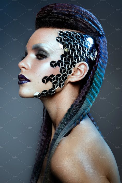 Futuristic Makeup Sci Fi, Futuristic Hairstyles, Futuristic Hair, Futuristic Makeup, Space Makeup, Glam Wedding Makeup, Punk Makeup, Stage Makeup, Hair Shows