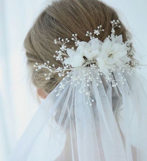 Veil Clip, Wedding Hairstyles And Makeup, Pearls Hair, Pearl Bridal Headpiece, Wedding Dress Backs, Bridal Floral Headpiece, Bride Dress Lace, Bridal Hair Inspiration, Veil Hairstyles