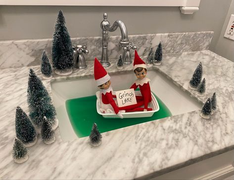 Elf Ideas Easy Funny, Elf On Shelf Funny, Elf 2023, Elf Stuff, Elf Ideas Easy, Bad Elf, Elf Funny, Chirstmas Decor, Awesome Elf On The Shelf Ideas