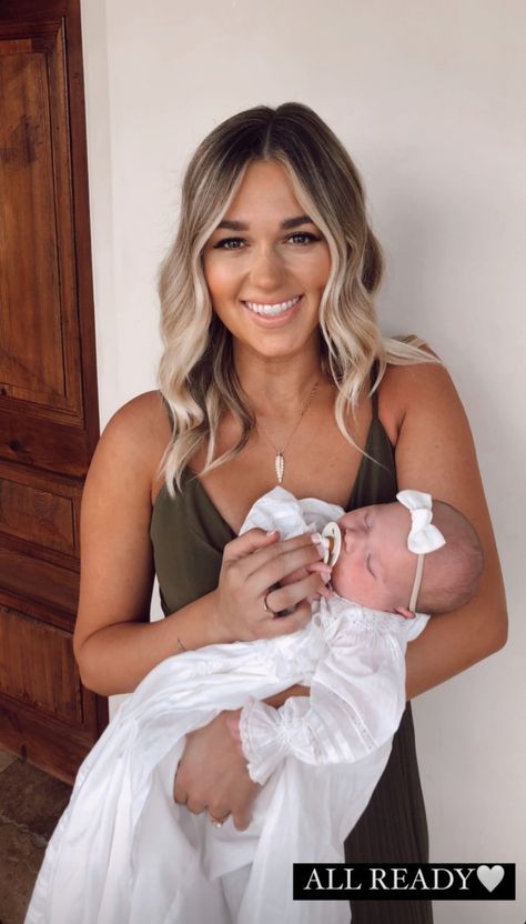 Sadie Robertson And Honey, Sadie Huff, Sadie Robertson Hair, Sadie Robertson Outfits, John Luke Robertson, Missy Robertson, Jacob And Bella, Baby Aesthetic, Cute Family Photos