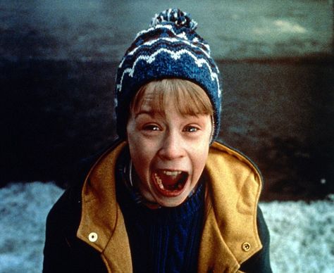 Home Alone New York, Home Alone Christmas Tree, Home Alone Kid, Macauley Culkin, Best Holiday Movies, Quote Quiz, Watch Home Alone, Arthur Christmas, Home Alone 2