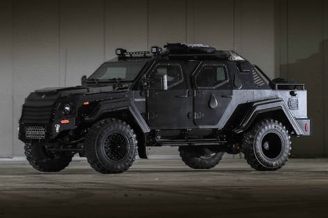 Mobil Off Road, Car Stunt, Tactical Truck, Armored Vehicle, Armored Truck, Bug Out Vehicle, Army Vehicles, Futuristic Cars, Armored Vehicles