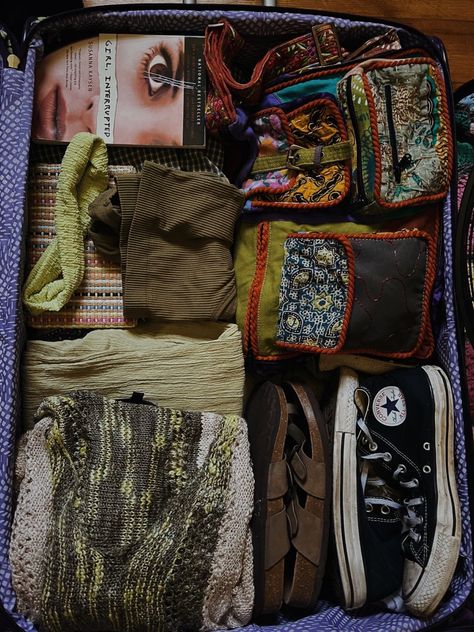 Wrinkled Clothes, Hippie Aesthetic, Inside My Bag, Peter Quill, Hippie Life, Travel Gadgets, Hippie Vibes, Granola Girl, Life Is Strange