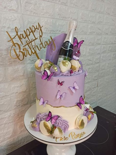 Building Cake, 22nd Birthday Cakes, Modern Birthday Cakes, Cake Pop Decorating, Adult Birthday Cakes, 28th Birthday, 18th Birthday Cake, 40th Birthday Cakes, Cakes For Women