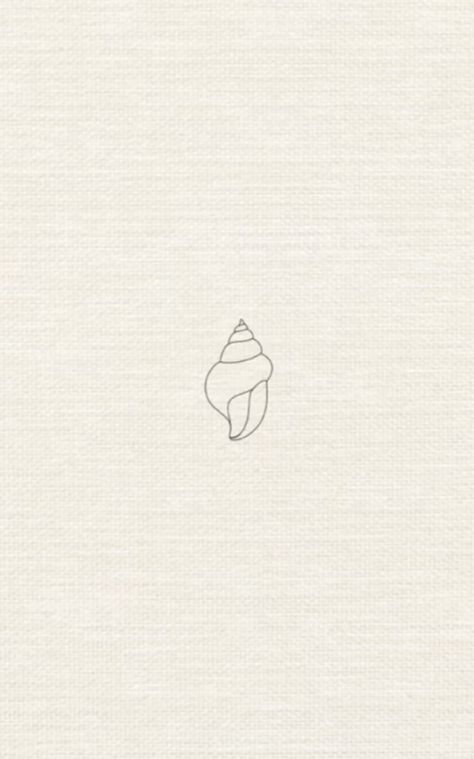 Shell Tattoo Ideas Seashells, Conch Shell Line Art, Ocean Lovers Tattoos, Minimal Seashell Tattoo, Small Shell Tattoos For Women, Fine Line Conch Shell Tattoo, Sea Shell Tattoo Small Simple, Little Seashell Tattoo, Dainty Ocean Themed Tattoos