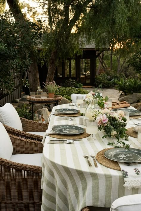 McGee & Co. Outdoor | The Small Details - Studio McGee Nancy Meyers, Mcgee & Co, Backyard Inspo, Indoor Air Pollution, Outdoor Dining Area, Custom Upholstery, Dinner Parties, Table Set, House Inspo