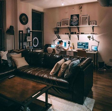 Music Studio Room, Cozy Home Office, Desk Inspiration, Bedroom Setup, Dekorasi Kamar Tidur, Workspace Inspiration, Bachelor Pad, Home Office Setup, Room Setup