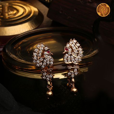 Gold Earring Designs Indian, Diamond Studs Indian, Beads Jewelry Indian, Beads Jewelry Indian Gold, Indian Gold Earrings, Diamond Earrings Indian, Small Earrings Gold, Antique Gold Earrings, Diamond Earrings Design