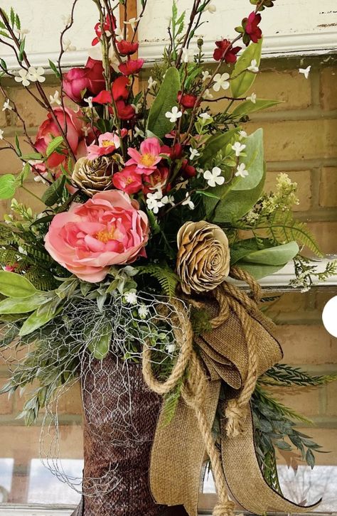 Boot Arrangements Floral, Cowboy Floral Arrangements, Boot Flower Arrangement, Boot Centerpieces, Cowboy Boot Centerpieces, Country Flower Arrangements, Boot Centerpiece, Floral Designs Arrangements, Cowboy Crafts