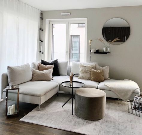 Small Corner Sofa Living Room, Warm Living Room Design, Soderhamn Sofa, Living Room For Christmas, Decorate My Living Room, Söderhamn Sofa, Design Your Bedroom, Apartment Dining, Ikea Sofa