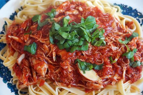 Lump Crab Pasta, Crab Meat Pasta, Crab Sauce Recipe, Crab Spaghetti, Crab Sauce, Crab Pasta, Night Dinner Recipes, Down The Shore, Easy Pasta Sauce