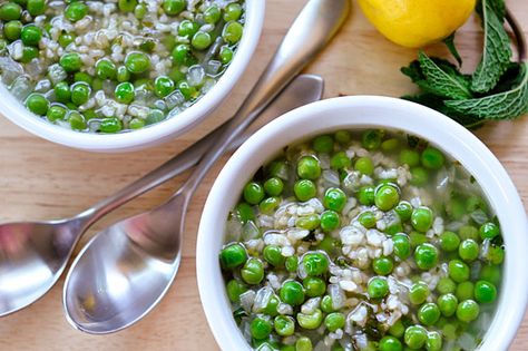 Dinner Spring Soup, Peas Rice, Spring Soups, Freezable Meals, Spring Peas, Spring Recipe, Spring Afternoon, Vegetarian Chicken, Rice And Peas