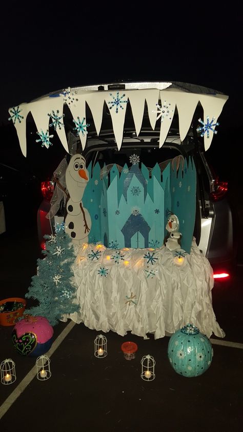 Frozen - Trunk or Treat  (Snowflakes made by 2nd graders💙❄) Frozen Theme Trunk Or Treat Ideas For Cars, Disney Truck Or Treat Ideas For Cars, Frozen Castle Trunk Or Treat, Olaf Trunk Or Treat, Frozen Trunk Or Treat Ideas For Suv, Frozen Themed Trunk Or Treat Ideas, Elsa And Anna Trunk Or Treat, Elsa Trunk Or Treat Ideas, Penguin Trunk Or Treat