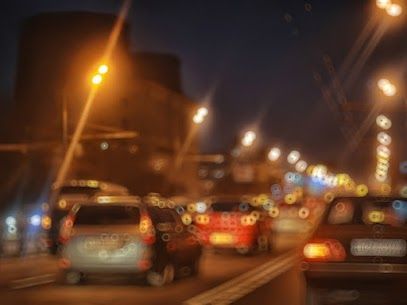 Astigmatism Vision At Night, Astigmatism Vision, Citycore Aesthetic, Blurry Lights, Aesthetic Letters, Body Reference Poses, Beautiful Locations Nature, Traffic Light, Night Driving