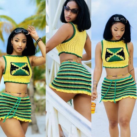 Crochet Short Dresses, Jamaica Outfits, Trendy Beachwear, Curvy Casual Outfits, Hot Summer Outfits, Chic Dress Classy, Crochet T Shirts, Mode Crochet, Crochet Clothing And Accessories