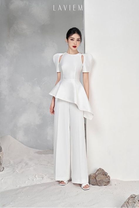 Brocade Pant Suit Women, Modern Filipiniana Outfit Classy Pants, Brocade Pant Suit, Pant Suit Women, Modern Filipiniana Gown, Modern Filipiniana Dress, Filipino Fashion, Modern Filipiniana, Filipiniana Dress