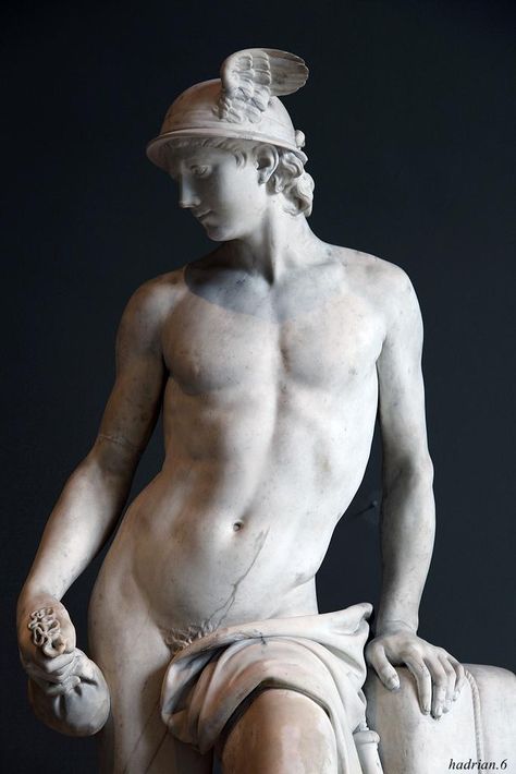 Ancient Greek Sculpture, Anatomy Sculpture, Classic Sculpture, Greek Statues, Roman Sculpture, Greek Sculpture, Ancient Sculpture, Roman Art, Louvre Paris