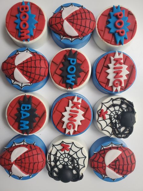 Spider Man Oreos, Spider Man Treats, Cupcakes Ideas, Dipped Oreos, Covered Oreos, Spiderman Party, Mens Birthday Party, Creative Birthday Cakes, Creative Birthday