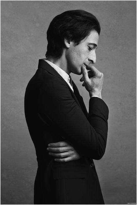 Hot on the heels of his Vogue Korea photo shoot, actor Adrien Brody connects with Mr Porter for the latest edition of The Journal. Photographed by Blair Ge Adrien Brody, Portrait Photography Men, Men Photoshoot, Man Photography, Business Portrait, Male Photography, Photography Poses For Men, Male Poses, Male Portrait