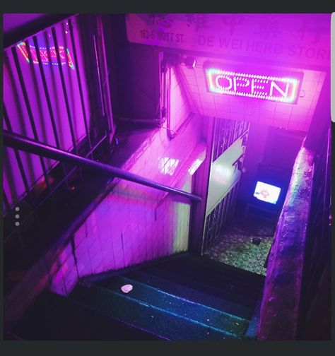 Neon Noir, Station Service, Purple Vibe, Purple Wall, Dark Purple Aesthetic, Neon Nights, Cyberpunk Aesthetic, Neon Aesthetic, Purple Walls