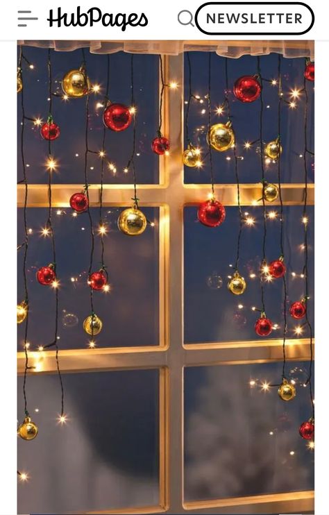 Christmas Chandelier, Christmas Decorations Apartment, Hanging Christmas Lights, Christmas Window Display, Christmas Apartment, Diy Halloween Decor, Christmas Window Decorations, Easy Christmas Decorations, Christmas Themes Decorations