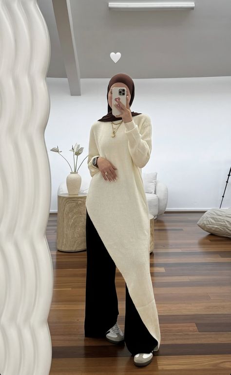 Modest Aesthetic, Women's Handball, Modest Casual Outfits, Muslim Outfits Casual, Hijabi Fashion Casual, Modest Dresses Casual, Ruffle Bedding, Hijabi Outfits Casual, Modesty Fashion