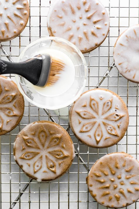 Soft Glazed Gingerbread Cookies made with cookie stamps. These easy roll out cookies will become your new holiday favorites. #cookies #ottolenghi #recipe #easy #cookiestamps #Christmascookie #gingerbread #spicecookies #gingerbread #holidaycookies #molasses #authentic #german #LEBKUCHEN Glazed Gingerbread, Soft Gingerbread Cookies, Ginger Bread Cookies Recipe, Soft Cookie, Cookie Stamps, Tea Cakes, Meal Plans, Holiday Baking, Holiday Cookies