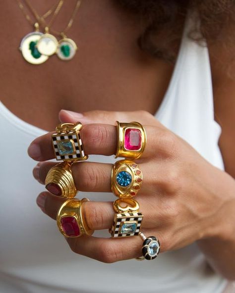 Rings With Big Stones, Stylish Gold Earrings, Jewellery Stack, Chunky Accessories, Gold Jewelry Prom, Gold Drip, Big Ring, Real Gold Jewelry, Stylish Bracelet