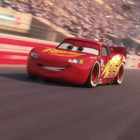 Mcqueen Wallpaper 4k, Lightning Mcqueen Aesthetic, Mq Queen, Movie Quotes Disney, Cars Pfp, Mcqueen Icon, Cars Movie Quotes, Cars Icon, Couple Cars