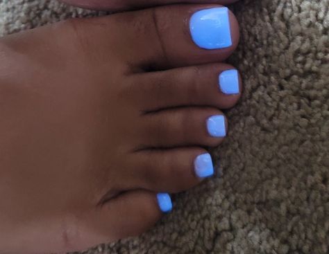 Glow In The Dark Toes, Blue French Tip Toes, Cute Toes Nails, Light Blue Toe Nails, Light Blue Toes, Purple Toe Nails, Glow In The Dark Nails, Blue Toe Nails, Purple Toes