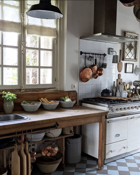 Small Cottage Kitchen Farmhouse Style, Unfitted Kitchens Rustic, Tiny House Kitchen Cabinet Ideas, 70s Modern Interior Design Kitchen, Stove By Sink, Furniture Pieces In Kitchen, Cottage Chairs English Country, Dresser As Kitchen Cabinet, Cute Vintage Home Decor