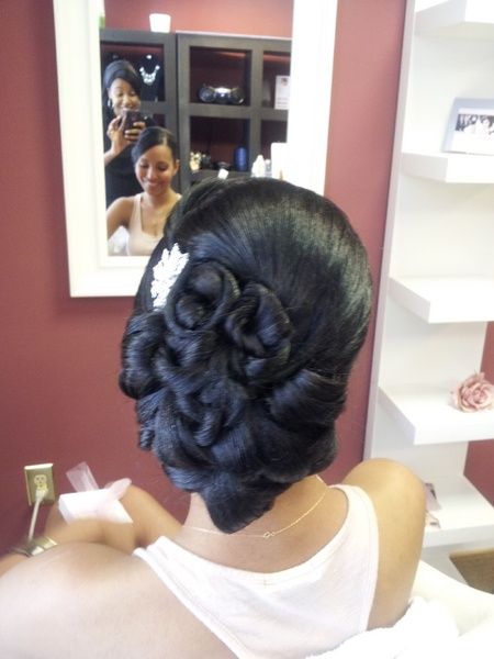 Pin Curls For Black Women, Curls For Black Women, Black Women Updo, Black Updo, Updo Wedding Hair, Vintage Updo, African American Hair, Black Wedding Hairstyles, Hairdo Wedding