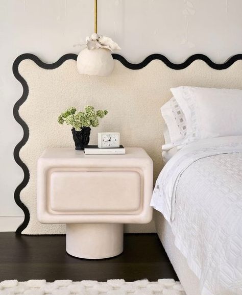 Pretty Headboard, Pink Headboard, Curved Bed, Bespoke Beds, Modern Headboard, Custom Headboard, Headboard Styles, Eclectic Interior Design, Curved Headboard