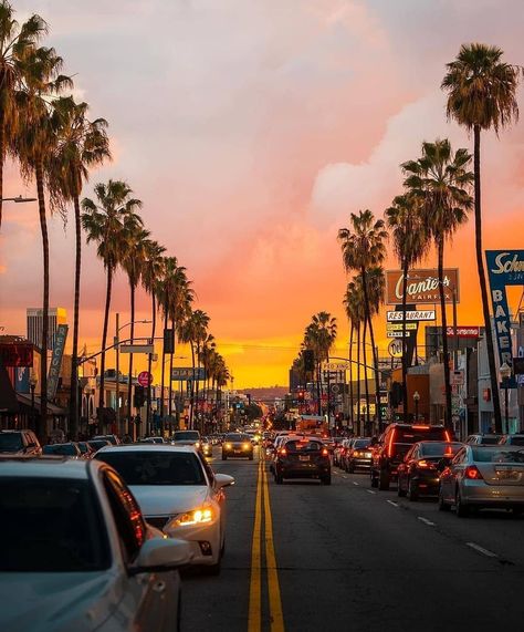 Enjoy! Los Angeles! on Instagram: “Los Angeles ❤️ Photo by 📸 @jessesndvl Credit 📸 @cali_invite_you . . . @america_states @conexao.america . . . #thisislosangeles…” Places To Go With Friends, Cali Beach, California Wallpaper, Los Angeles Aesthetic, Block Chain, San Jose California, Sunset Pics, Sunset Pictures, Travel And Tourism