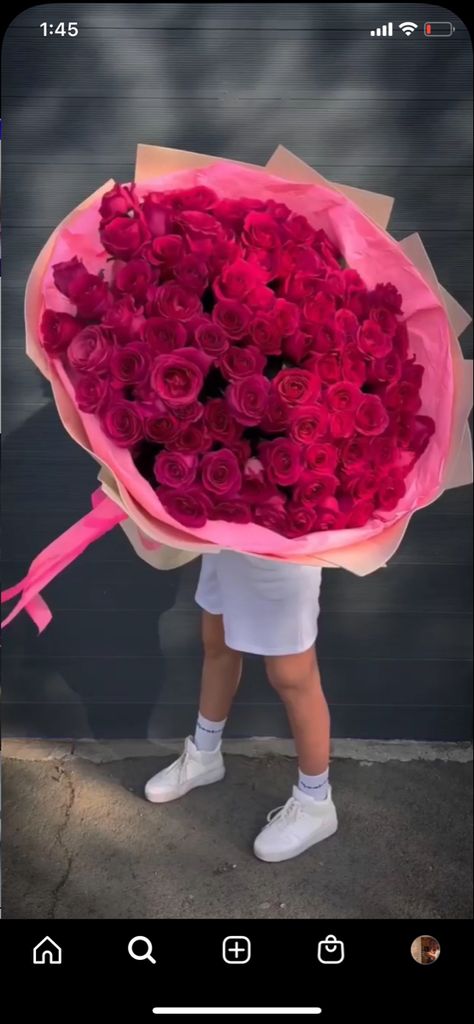 Hot Pink Roses Bouquet, Hot Pink Flower Bouquet, Hot Pink Bouquet, Pink Roses Bouquet, Bouquet Aesthetic, Pink Flower Bouquet, Spring Wedding Bouquet, Pink Rose Bouquet, Hot Pink Roses