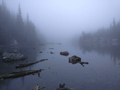 Misty Lake in the Mountains of Colorado [OC] (2592  1944)  Click the link for this photo in Original Resolution.  If you have Twitter follow twitter.com/lifeporn5 for more cool photos.  Thank you author: https://bit.ly/35PscNt  Broadcasted to you on Pinterest by pinterest.com/sasha_limm  Have The Nice Life! Eerie Lake Aesthetic, Creepy Lake, Foggy Lake, Misty Lake, Sea Of Monsters, Oil Painting Inspiration, Misty Forest, Lake Landscape, Mountain Lake