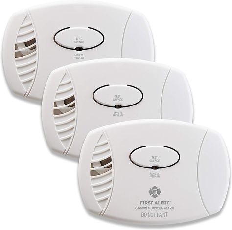 FIRST ALERT Plug-In Carbon Monoxide Detector with Battery Backup, 3-Pack, CO605 9 Volt Battery, Carbon Monoxide Detector, Carbon Monoxide, Power Failure, Battery Lights, Battery Backup, Wallpapers Iphone, Fire Safety, Electrical Outlets