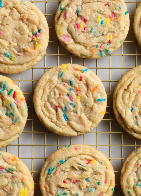 Funfetti Sugar Cookies, Confetti Cookies, Funfetti Cookies, Chewy Sugar Cookies, Cookie Spread, Sprinkle Cookies, Browned Butter, Drop Cookies, Cake Tasting