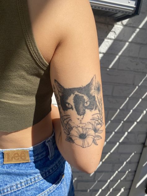 Black Cat Shoulder Tattoo, Gray And White Cat Tattoo, Cat Face Portrait Tattoo, Grey And White Cat Tattoo, Small Cat Portrait Tattoo, Black Cat Portrait Tattoo, Cat Tattoo Black And White, Cat Tattoo Portrait, Cat Arm Tattoo