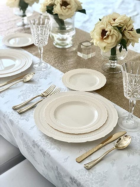 Fancy Plastic Plates, Fancy Disposable Plates, Wedding Plate Setting, Disposable Wedding Plates, Wedding Dinner Plates, Plastic Plates Wedding, Baby Shower Plates, Gold Silverware, Plastic Party Plates