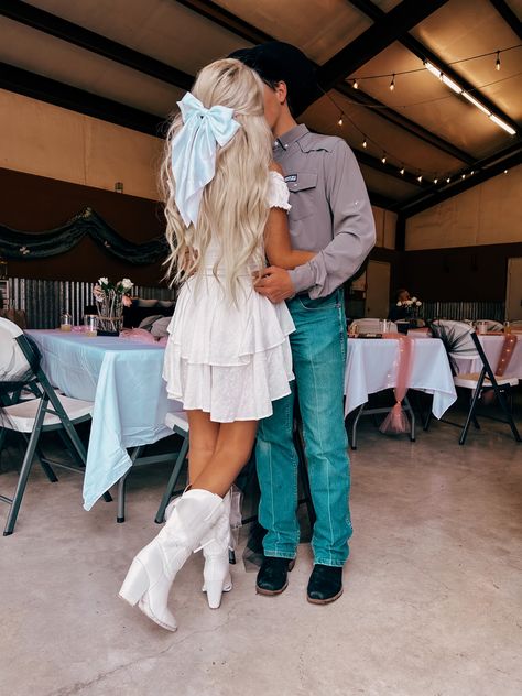 Taylor Rousseau, Boujee Cowgirl, Bride Bachelorette Outfit, Couple Western, Rodeo Aesthetic, Western Engagement Pictures, Cowgirl Fits, Bridal Shower Outfits, Kiss The Miss Goodbye