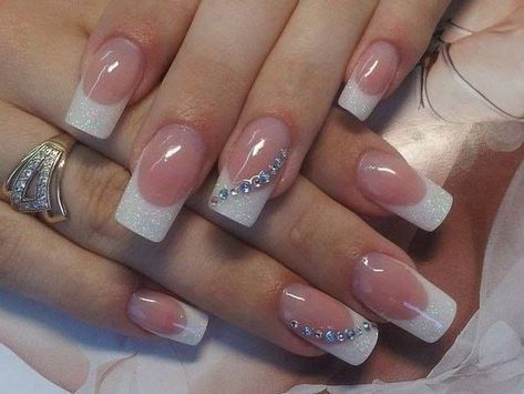 32 Simple And Cute Nail Art Designs | World inside pictures French Acrylic Nail Designs, Wedding Nails French, French Manicure Nails, Cute Nail Art Designs, French Acrylic Nails, Super Nails, Nail Art Wedding, Manicures Designs, Cute Nail Art