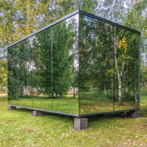 This Prefab Mirrored House Can Be Plopped Almost Anywhere Design Casa Piccola, House Of Mirrors, Container Home Designs, Glass House Design, Aesthetic Interior Design, Mirror House, Glass Box, See The Northern Lights, Container House Design