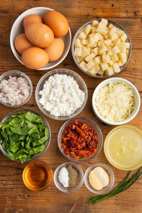 Cottage Cheese Frittata with Sun-Dried Tomatoes - Sprinkled With Balance Cottage Cheese Frittata, Liquid Egg Whites, Liquid Eggs, Cheese Frittata, Cubed Potatoes, Frittata Recipes, Crustless Quiche, Chopped Spinach, How To Cook Potatoes