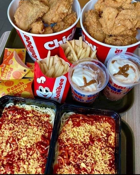 Jollibee Food, Junk Food Cravings, Junk Food Snacks, Healthy Groceries, Food Babe, Cheesy Recipes, Lunch Recipes Healthy, Birthday Food, Snap Food